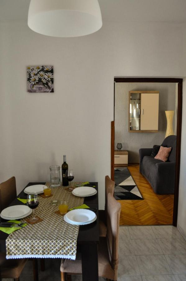Apartman Anita Buzet Luaran gambar
